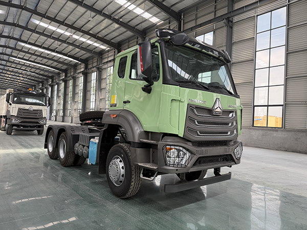 SINOTRUK HOWO NX 6×4 Tractor Unit