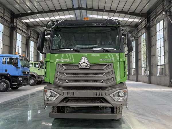 Sinotruk HOWO NX 6x4 Tractor Truck