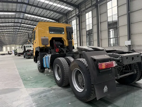 Sinotruk HOWO 6x4 Tractor Truck - Image 2