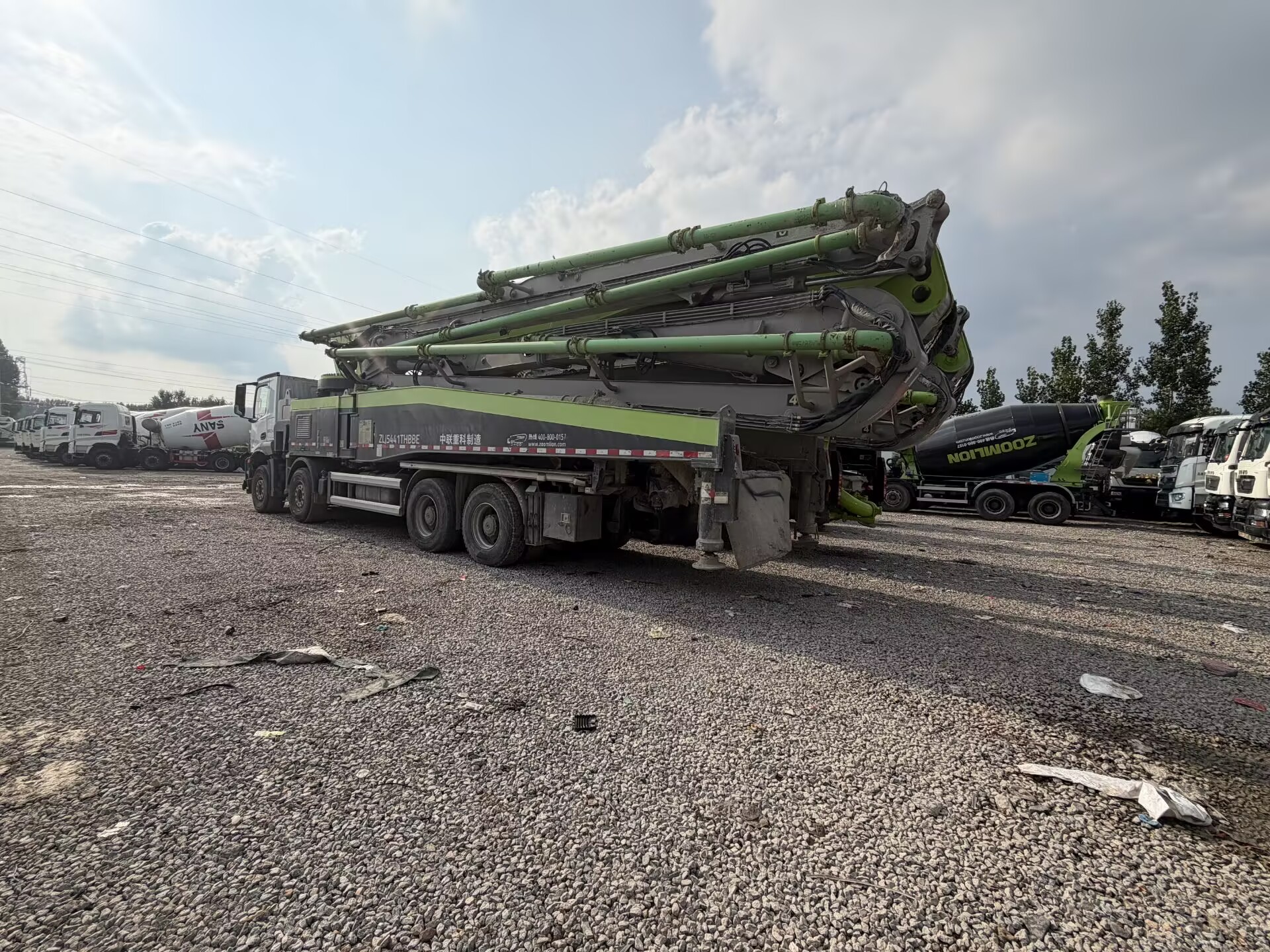 Mercedes Arocs Zoomlion Concrete Pump Truck - Image 3