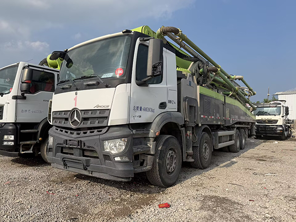 Mercedes Arocs Zoomlion Concrete Pump Truck