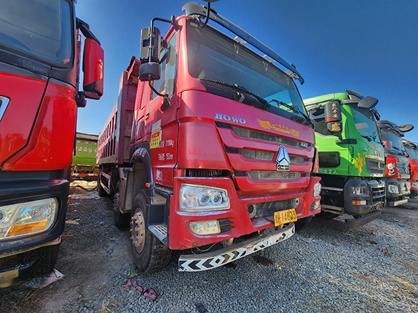 Tough Workhorse Used HOWO 8x4 Tipper Truck For Job Site